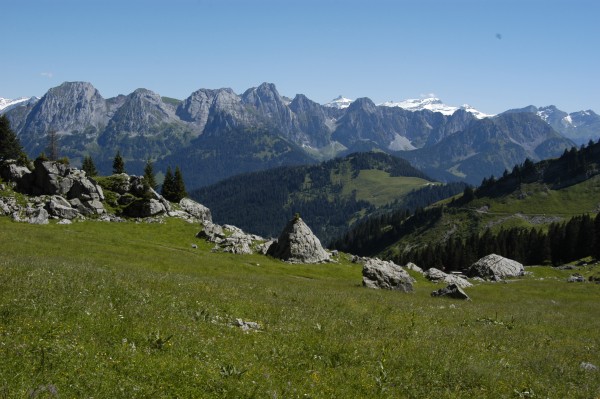 7.LES-GRANGES-GERIGNOZ_L-ETIVAZ_Laitemaire et cirque de la pierreuse